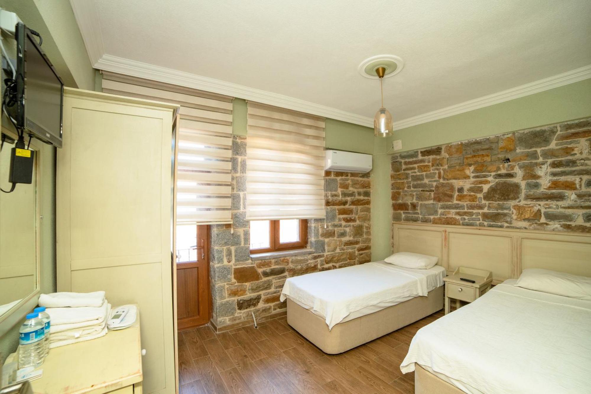 Yakamoz Hotel Goekceada İmroz Exterior foto